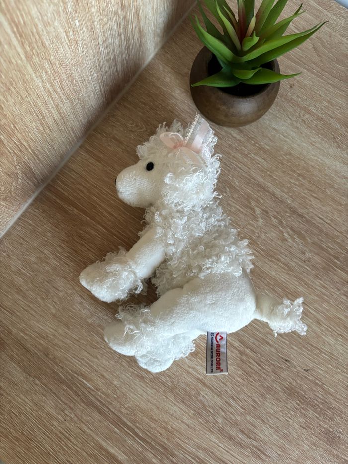 Peluche chien  caniche Aurora bouclette blanc - photo numéro 4