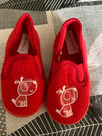 Chaussons rouge chien tissaia pointure 25