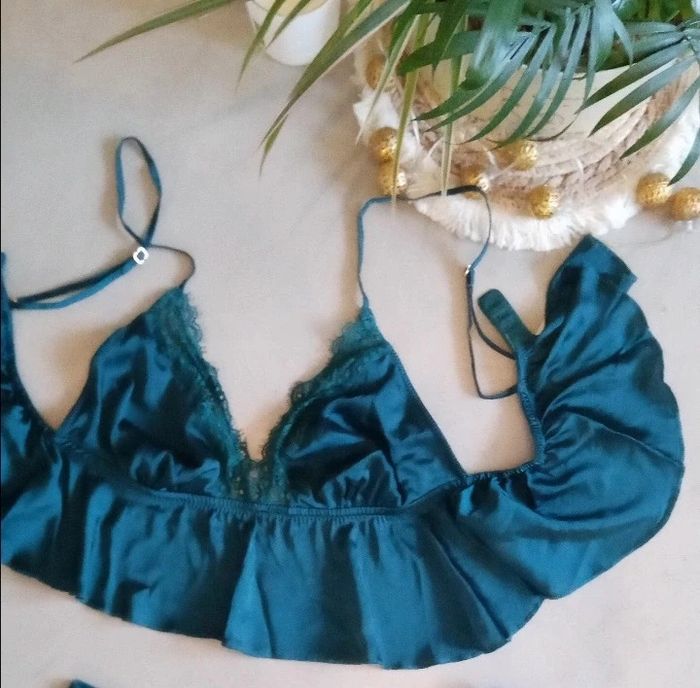 Bralette satinée Primark neuve