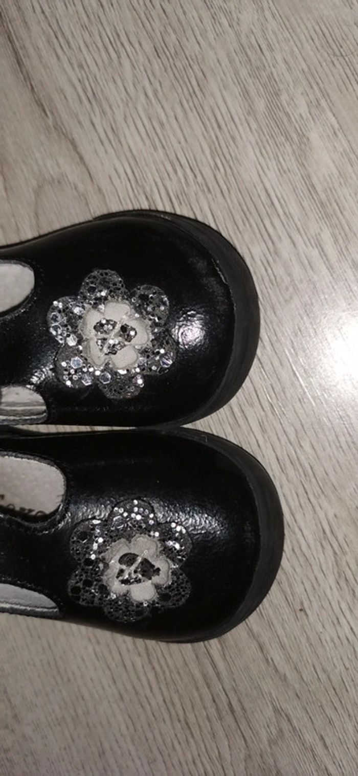 Chaussure taille 17 - photo numéro 3