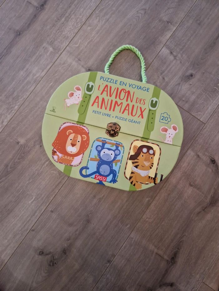 Petit livre + Puzzle géant - L'avion des animaux coffret