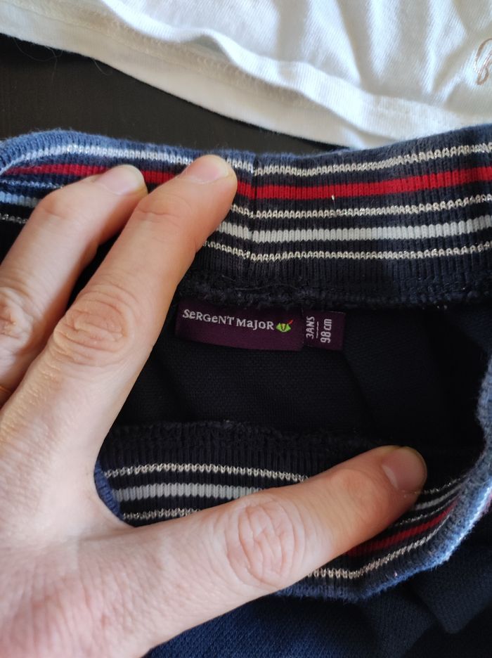 Tee shirt et jupe - photo numéro 3