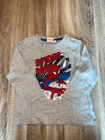Haut gris Spiderman