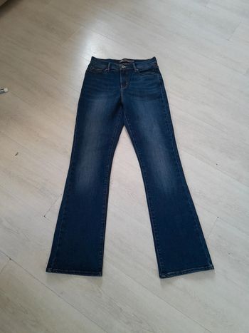 Jean Levi's 512 boot cut perfection Slimming 28/32