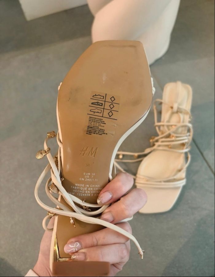 Sandales à breloques H&M - photo numéro 4