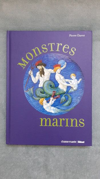 Livre sur les monstres marins