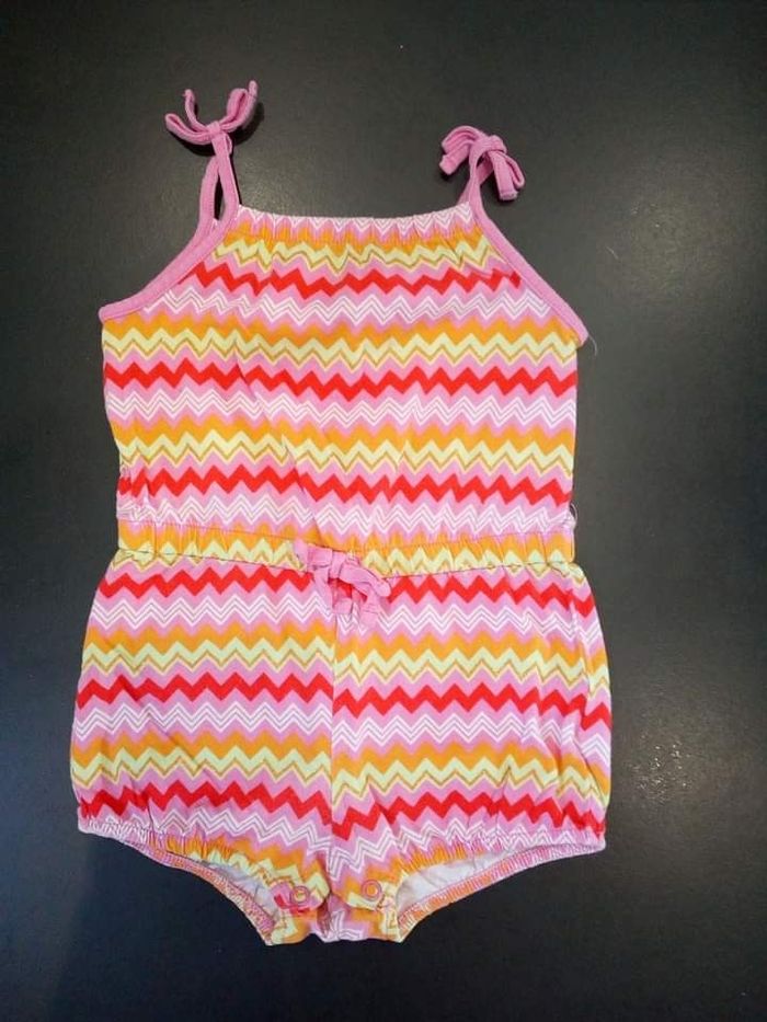 Combishort H&M 4/6 mois