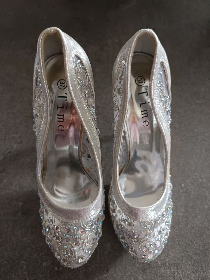 Escarpins gris strass 37 - photo numéro 2