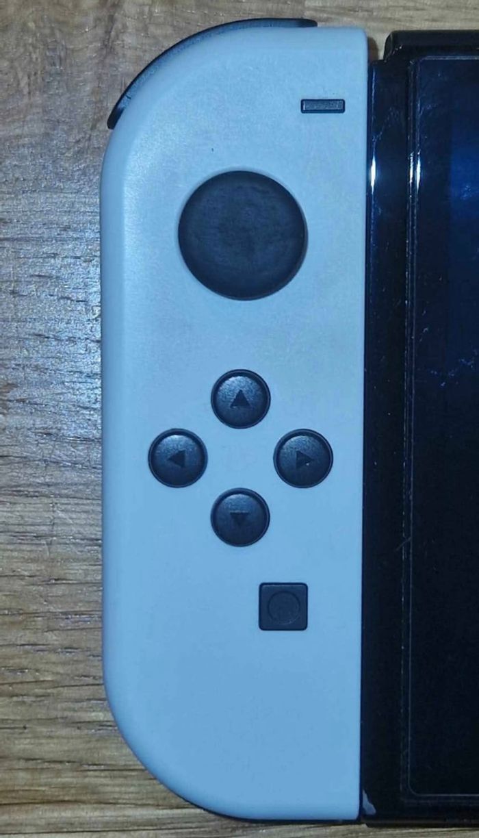 Nintendo Switch Oled - photo numéro 5