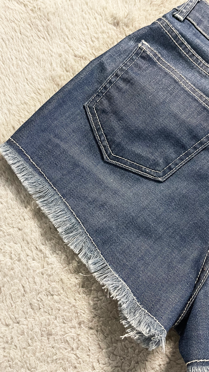 short en jean denim marvel comics taille 8/ 36 - photo numéro 2