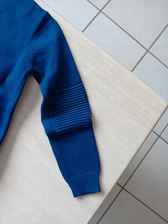 Pull en laine okaidi bleu marine - photo numéro 7