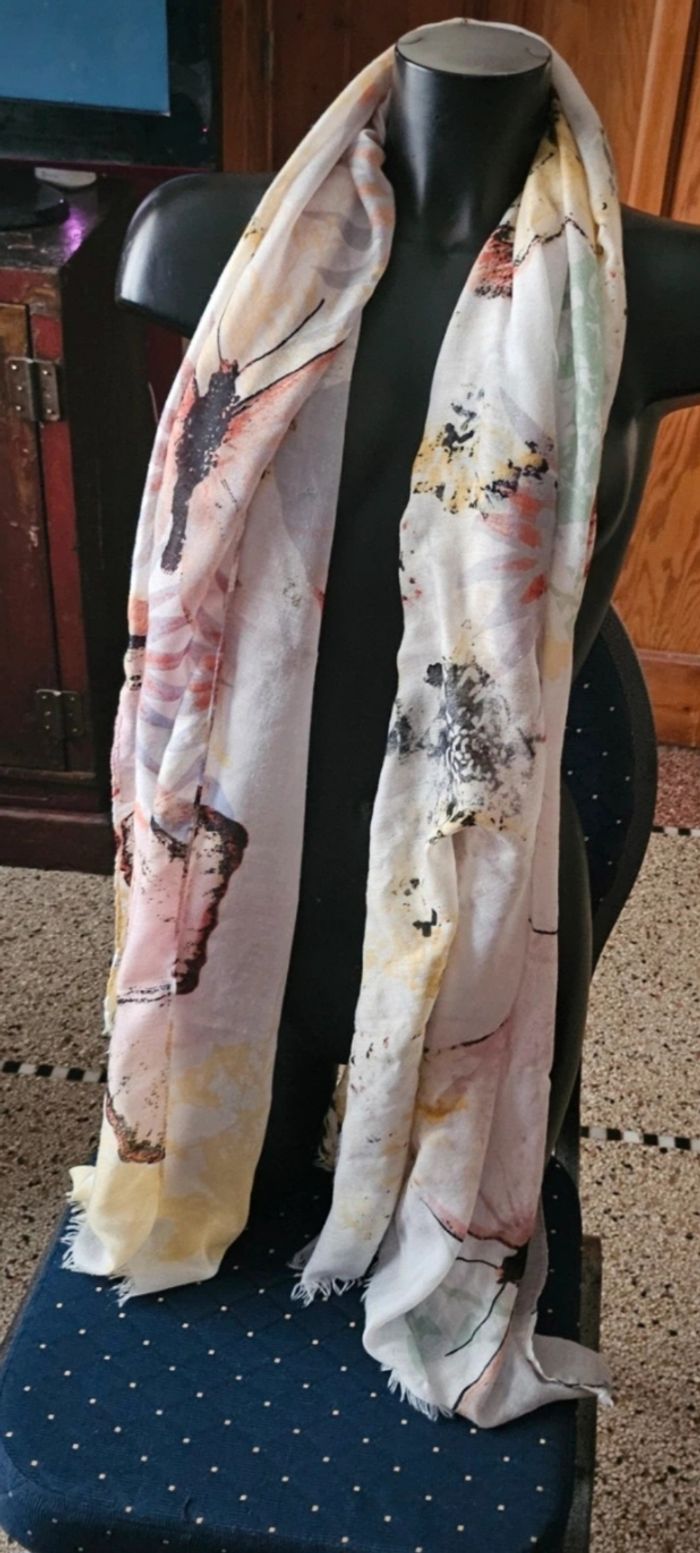 Écharpes pour femmes - photo numéro 4