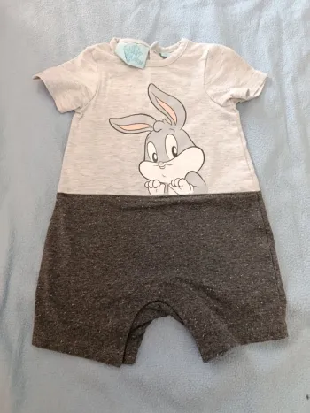 Conbineson shorts 6 mois looney tunes