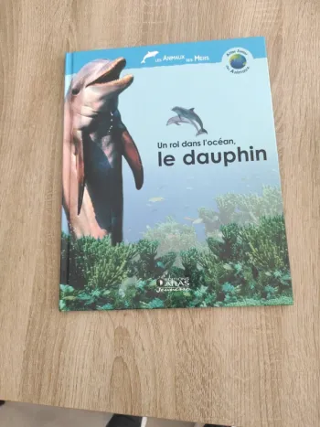 Livre édition atlas le dauphin