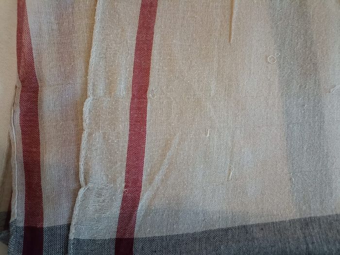 Écharpe Plaid Chic Beige & Rouge - Touche d'Élégance Indémodable ! - photo numéro 4