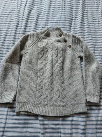 Pull col montant boutonné