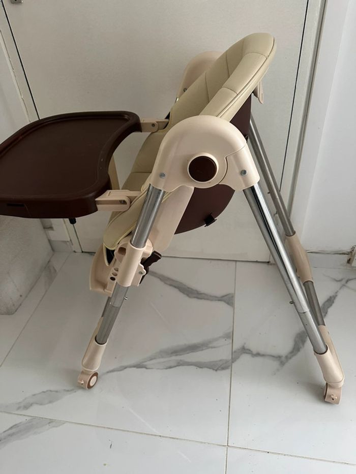 Chaise haute - photo numéro 3