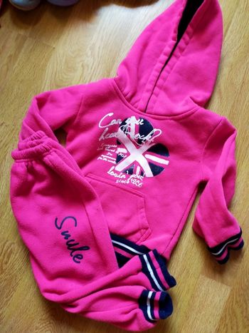 Ensemble pull et jogging 2/3 ans