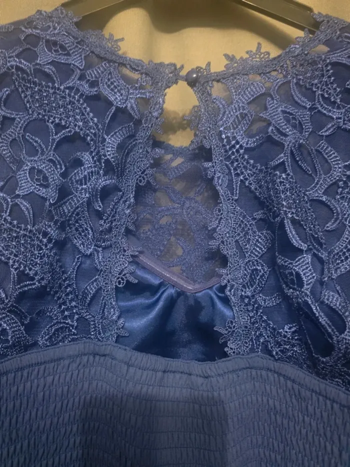 Robe dentelle - photo numéro 5