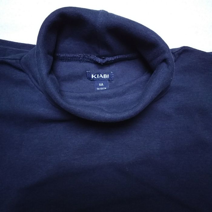 T-shirt/ sous pull col montant