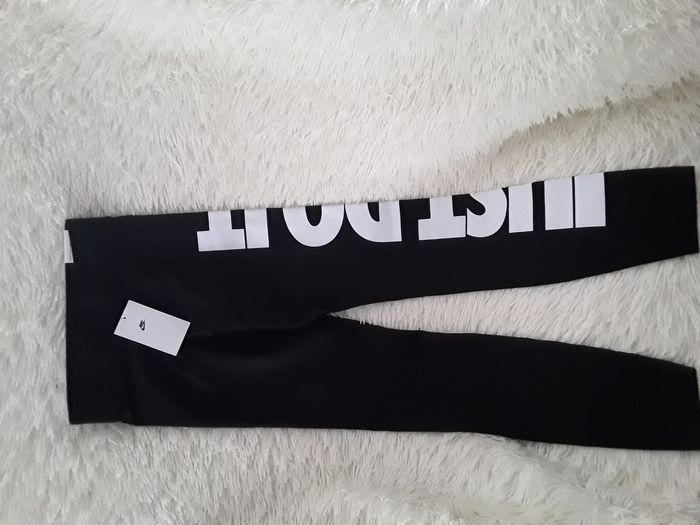LEGGINGS NIKE NEUF