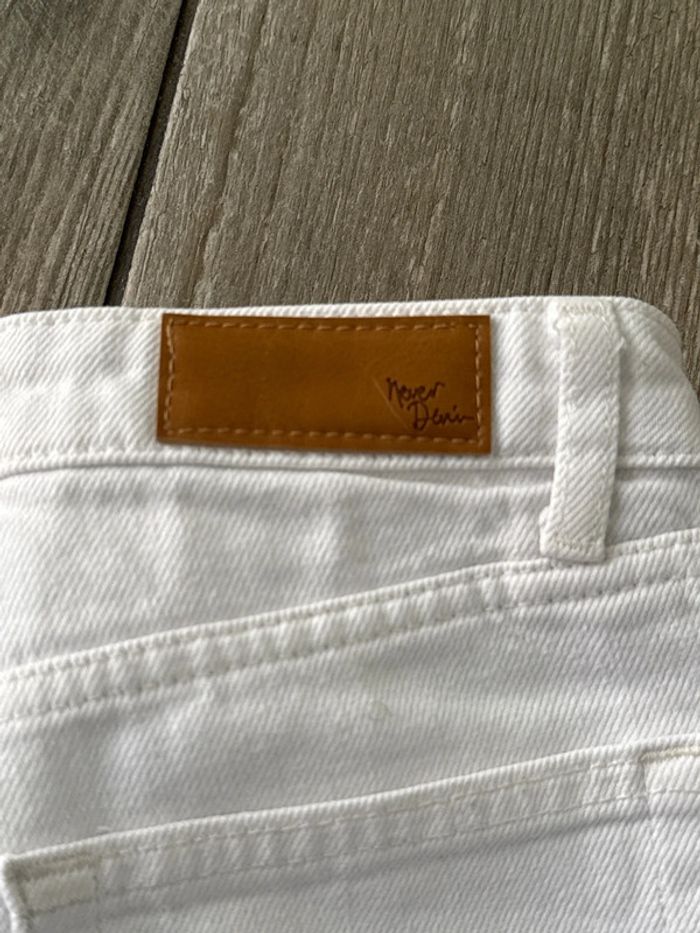 Jean neuf taille 25 - photo numéro 8