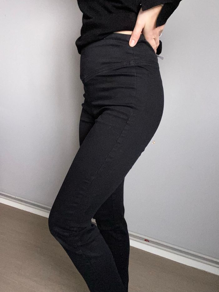 Jean noir calzedonia taille s - photo numéro 2