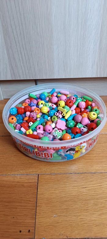 Lot de centaines de perles