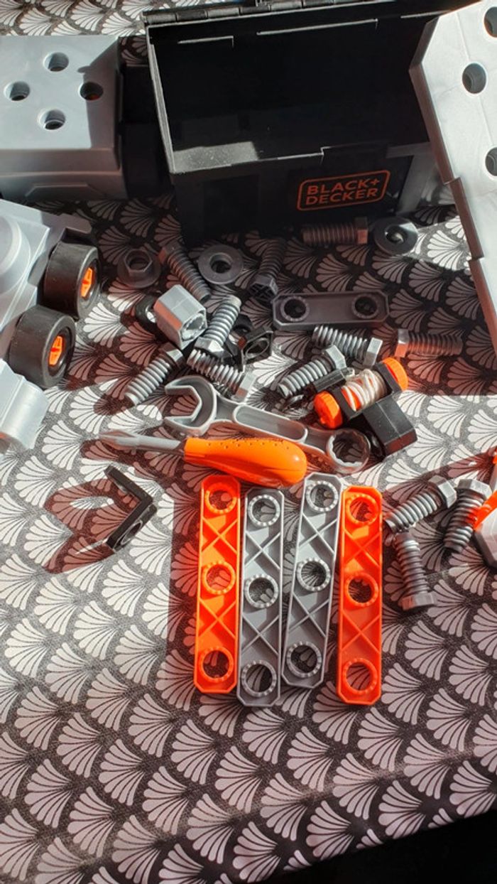 Camion avec boîte à outils Black&Decker Truck Smoby - photo numéro 5