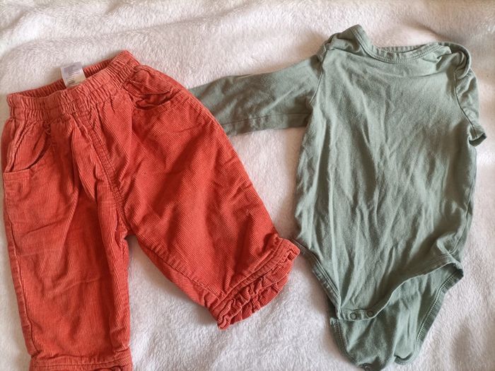 Lot 5 hauts + 1 pantalon orange - T9 mois - photo numéro 6