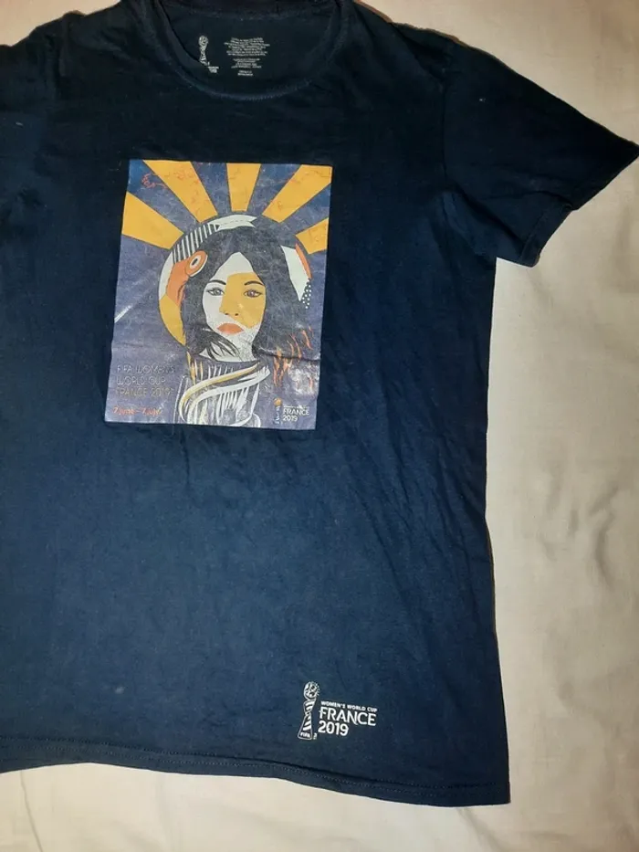 T-shirt vintage fifa 2019 - photo numéro 2