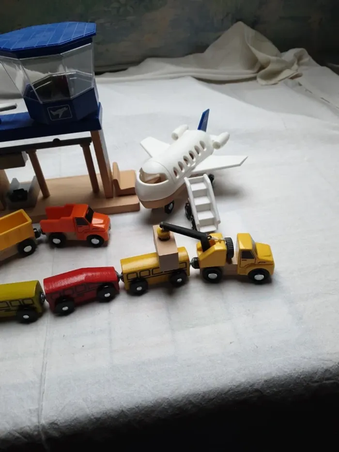 Petit aéroport en bois - photo numéro 2