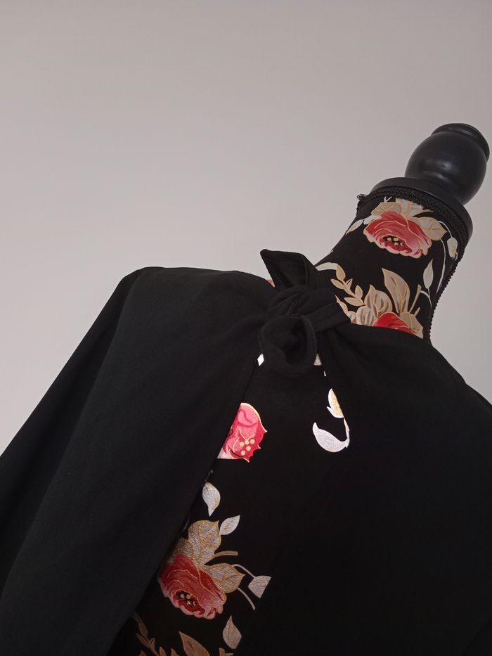 Robe noire - photo numéro 5