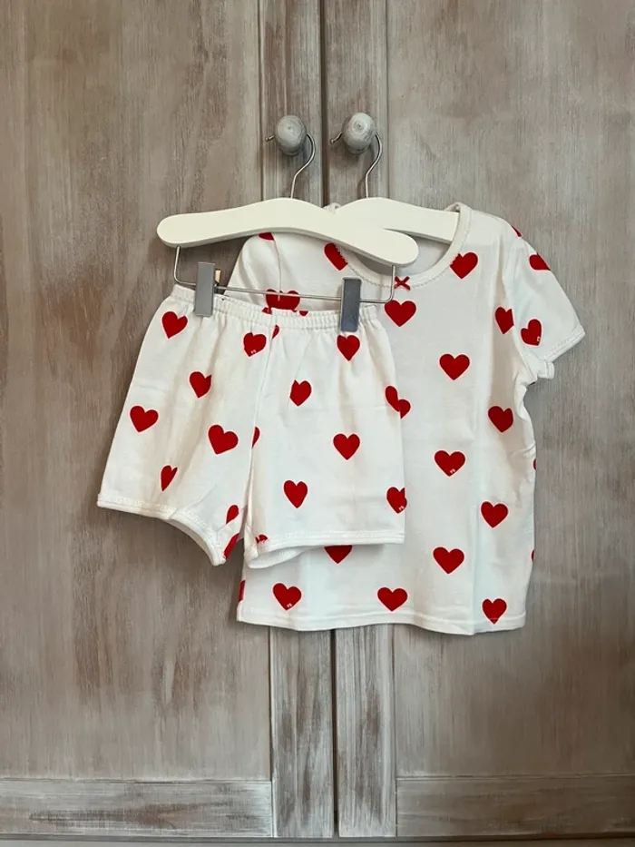 Pyjama cœurs 2 pièces t. 5 ans