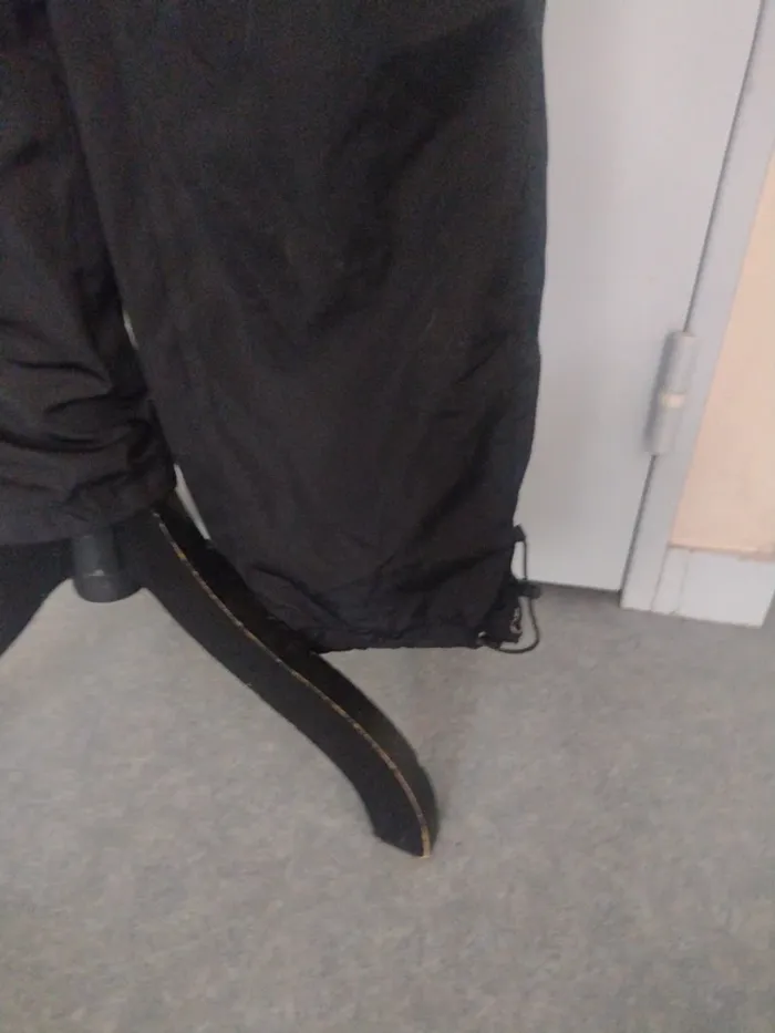 Jogging Supreme Grip convertible en short –Taille L - Très bon état - photo numéro 4