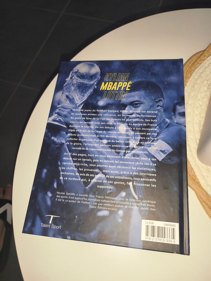 Livre Kylian Mbappe - photo numéro 3