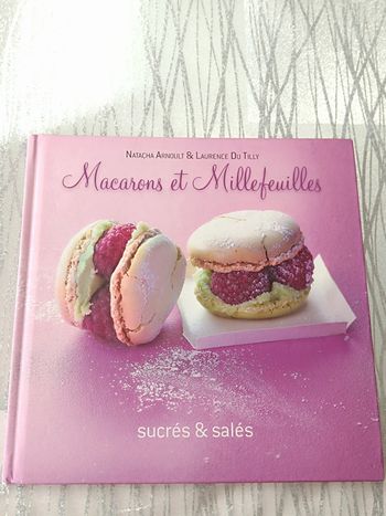 Livre de pâtisserie 🩷Macarons et millefeuilles