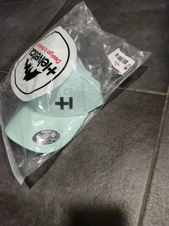 Casquette Helvetica originale neuve mint – Design in the Alps – Avec étiquette