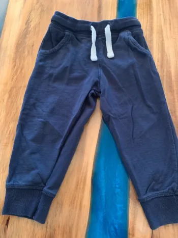 Jogging bleu Hema taille 24 mois