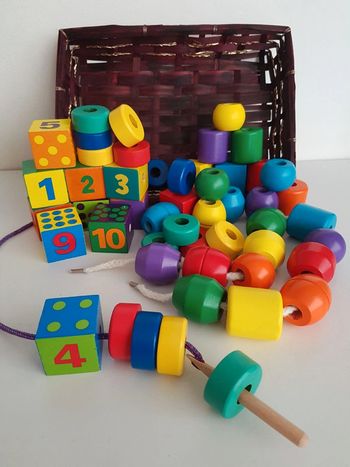 Panier chiffres et perles jumbo en bois