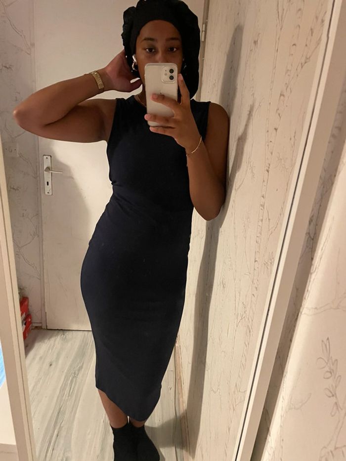 Robe moulante longue - photo numéro 2