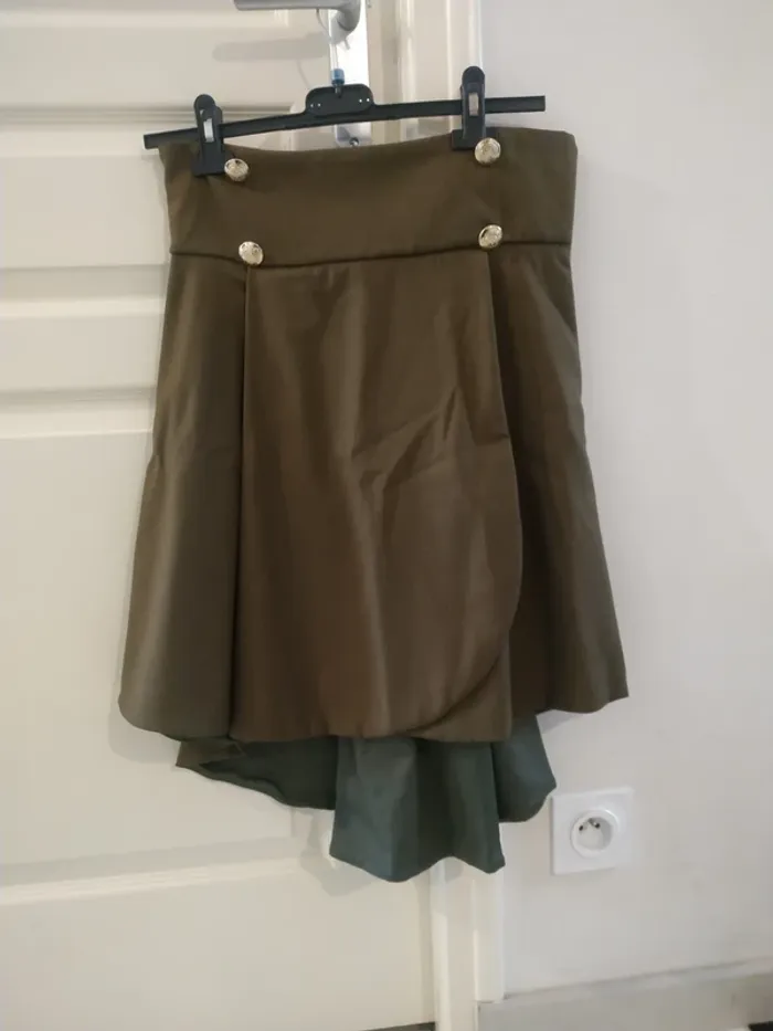 Jupe asymétrique taille M - photo numéro 3