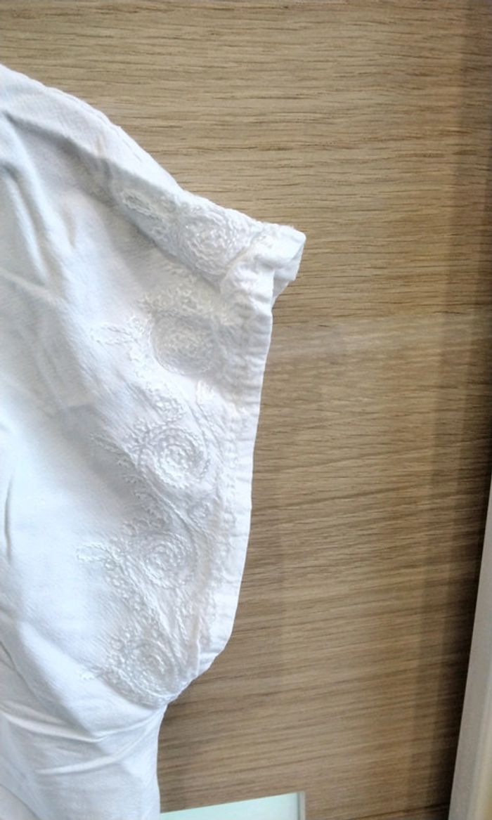 Blouse T-shirt manches courtes - 40/42 - photo numéro 4