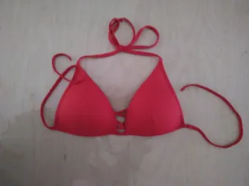 Haut de maillot ou bikini Triangle Rembourré nouee
