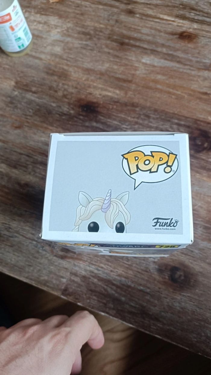 Funko pop Unicorn 725 chase - photo numéro 4