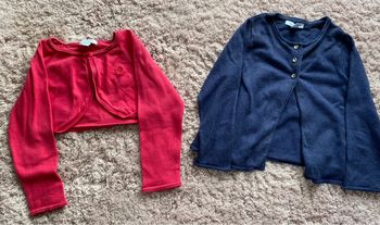 Lot d’un gilet et d’un boléro Obaïbi 24 mois