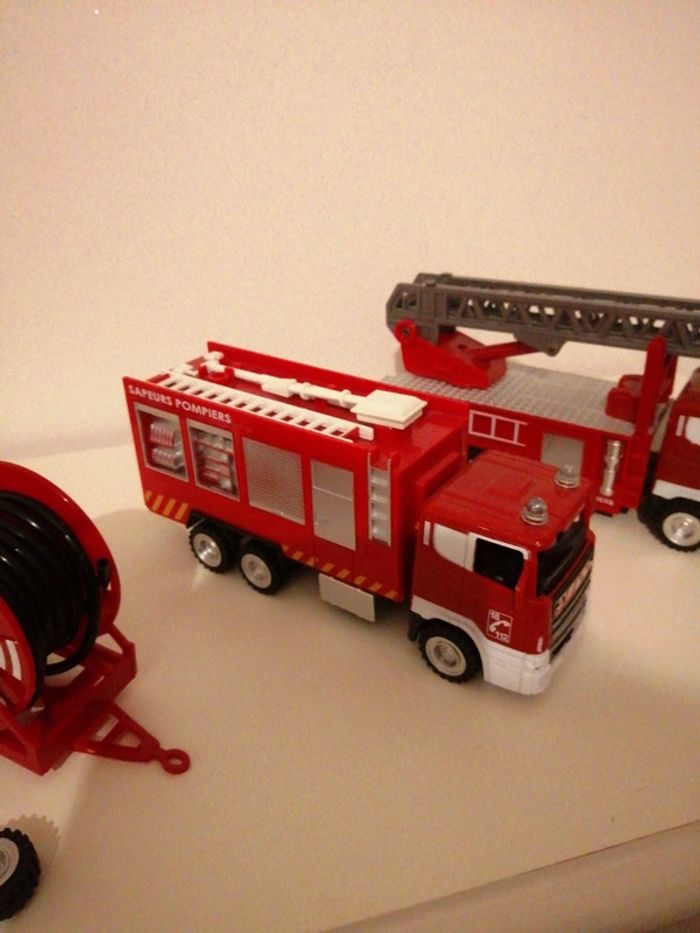 Camion de pompier - photo numéro 8