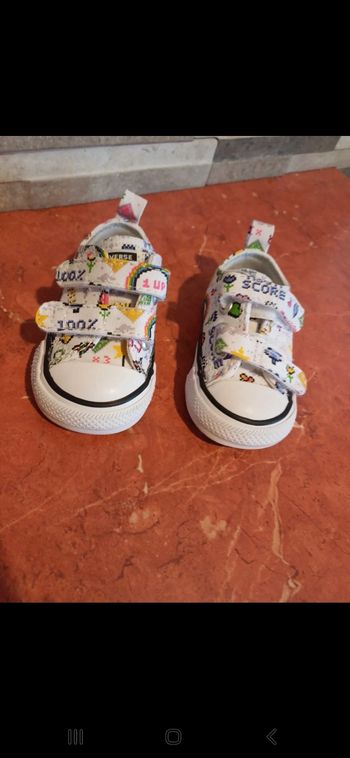 Converse bébé taille 6 / 9 mois