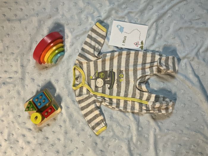 pyjama grenouillère en velours rayé gris et blanc ouverture devant 1 mois orchestra