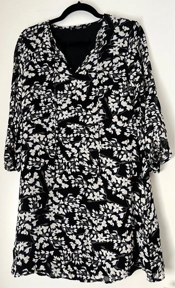 Robe courte fleurie Mango taille L